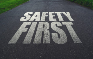 11 Safety Tips for Truckers and Other Drivers